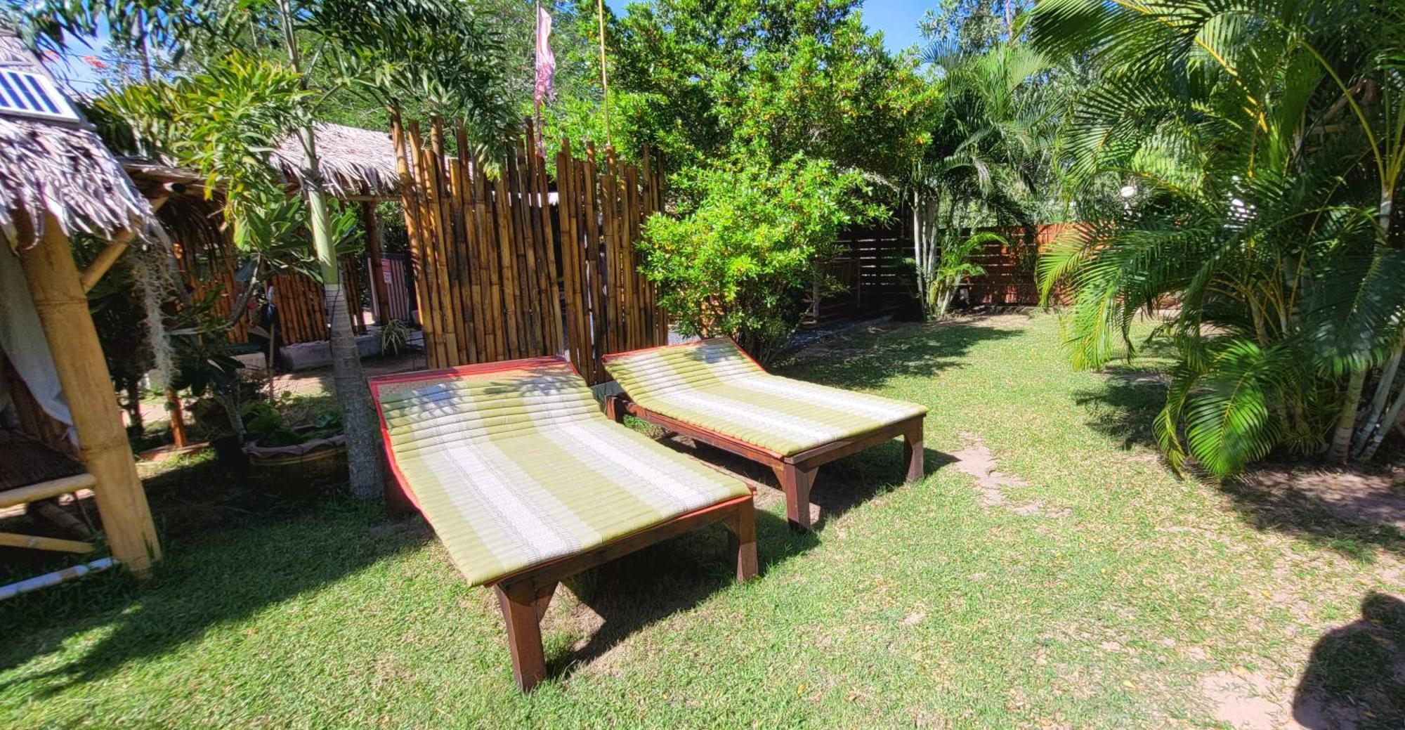 Samui Blue Bird Bed & Breakfast หาดแม่น้ำ ภายนอก รูปภาพ