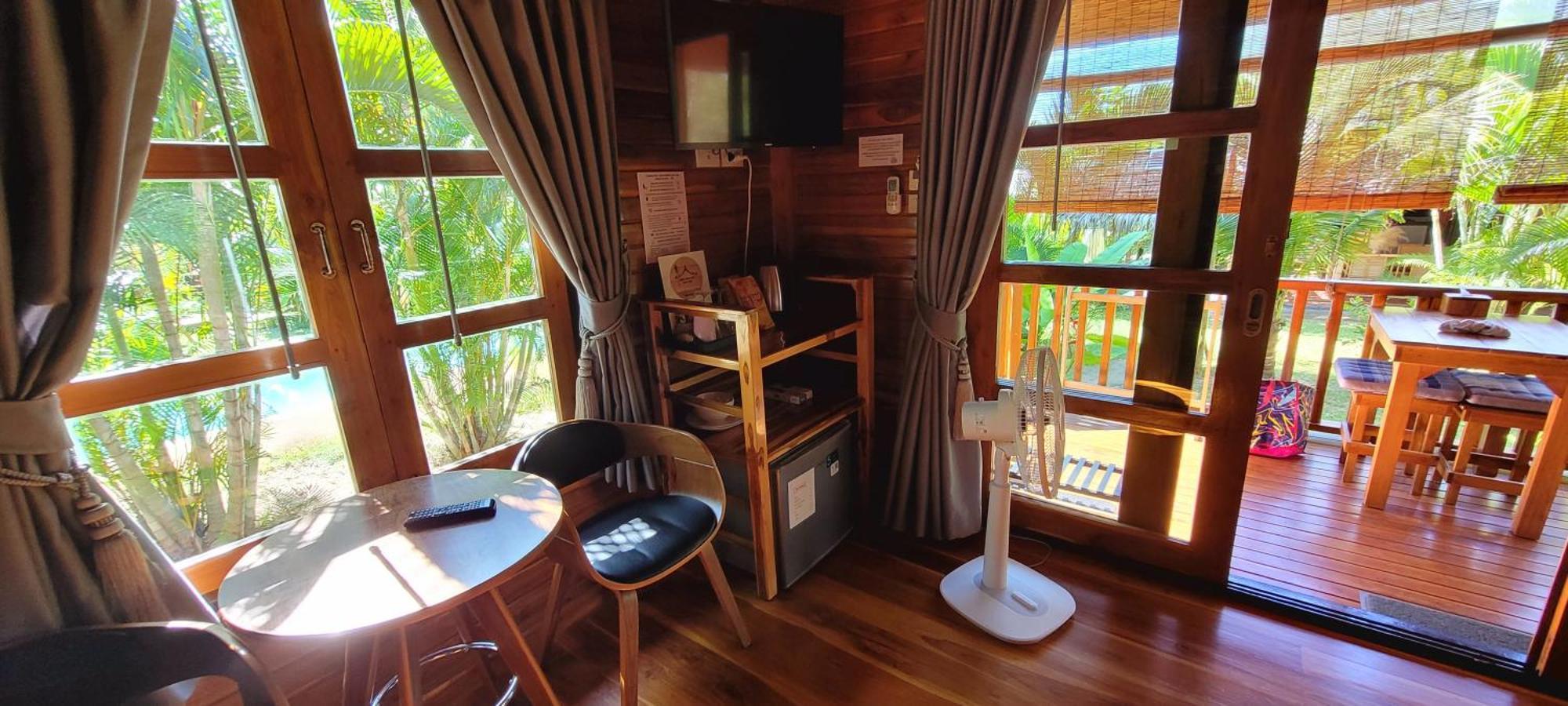 Samui Blue Bird Bed & Breakfast หาดแม่น้ำ ภายนอก รูปภาพ