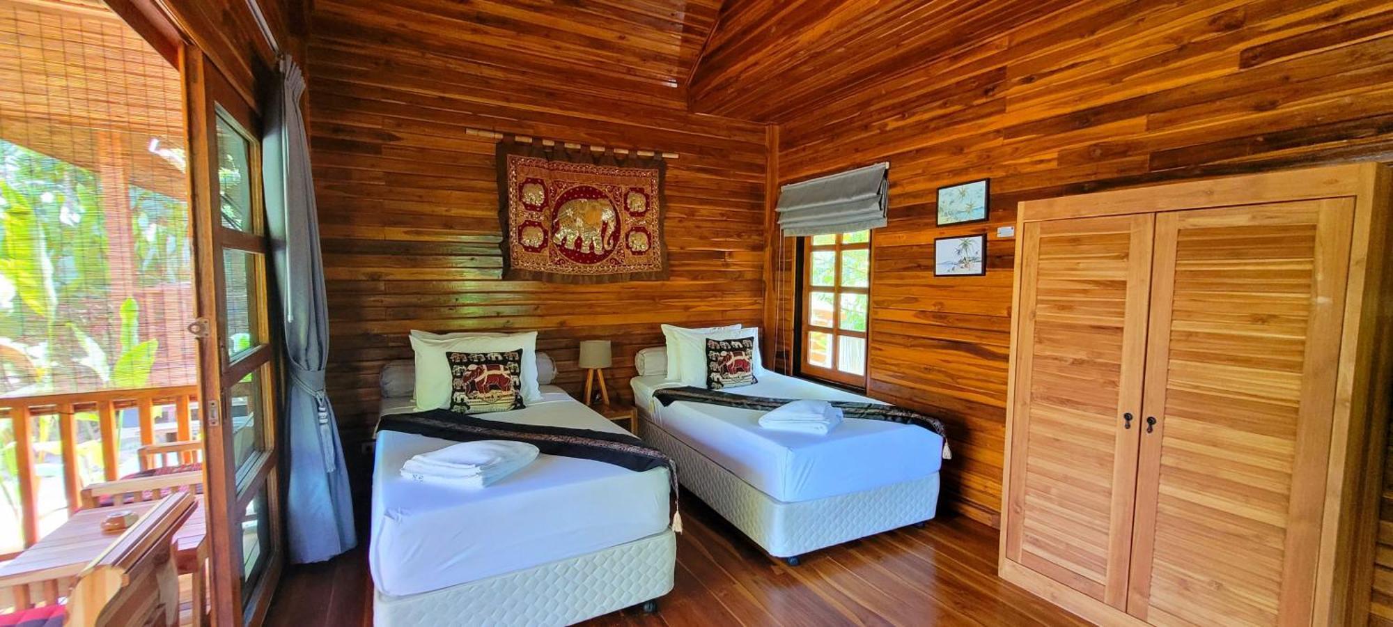 Samui Blue Bird Bed & Breakfast หาดแม่น้ำ ภายนอก รูปภาพ