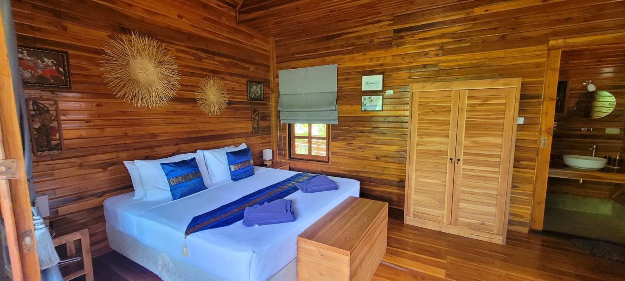Samui Blue Bird Bed & Breakfast หาดแม่น้ำ ภายนอก รูปภาพ